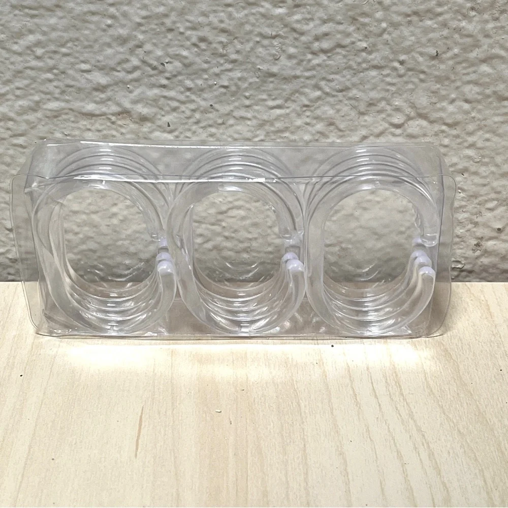 12 shower curtain rings by Mainstays Clear- new Set.